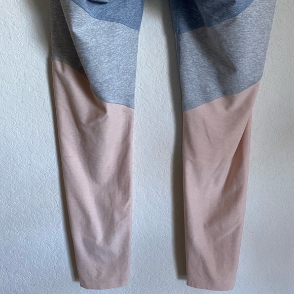 Outdoor Voices Spring 7/8 Dove Rose Quartz Colorblock Compression Leggings M - Picture 11 of 12